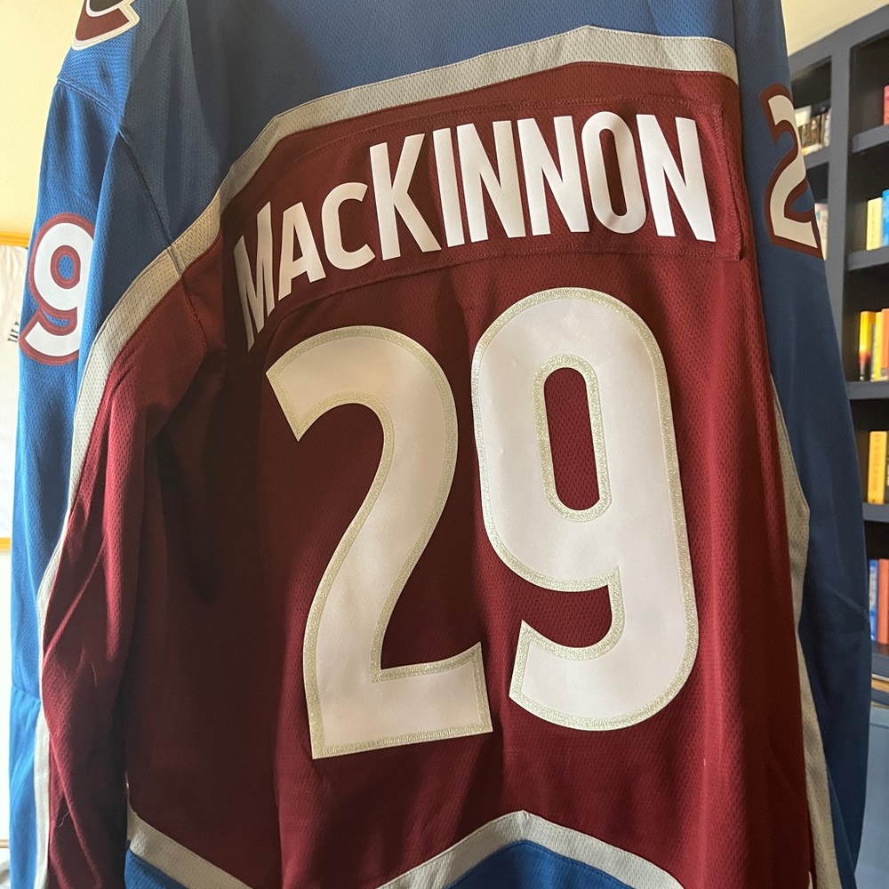 Nathan MacKinnon Avalanche Jersey